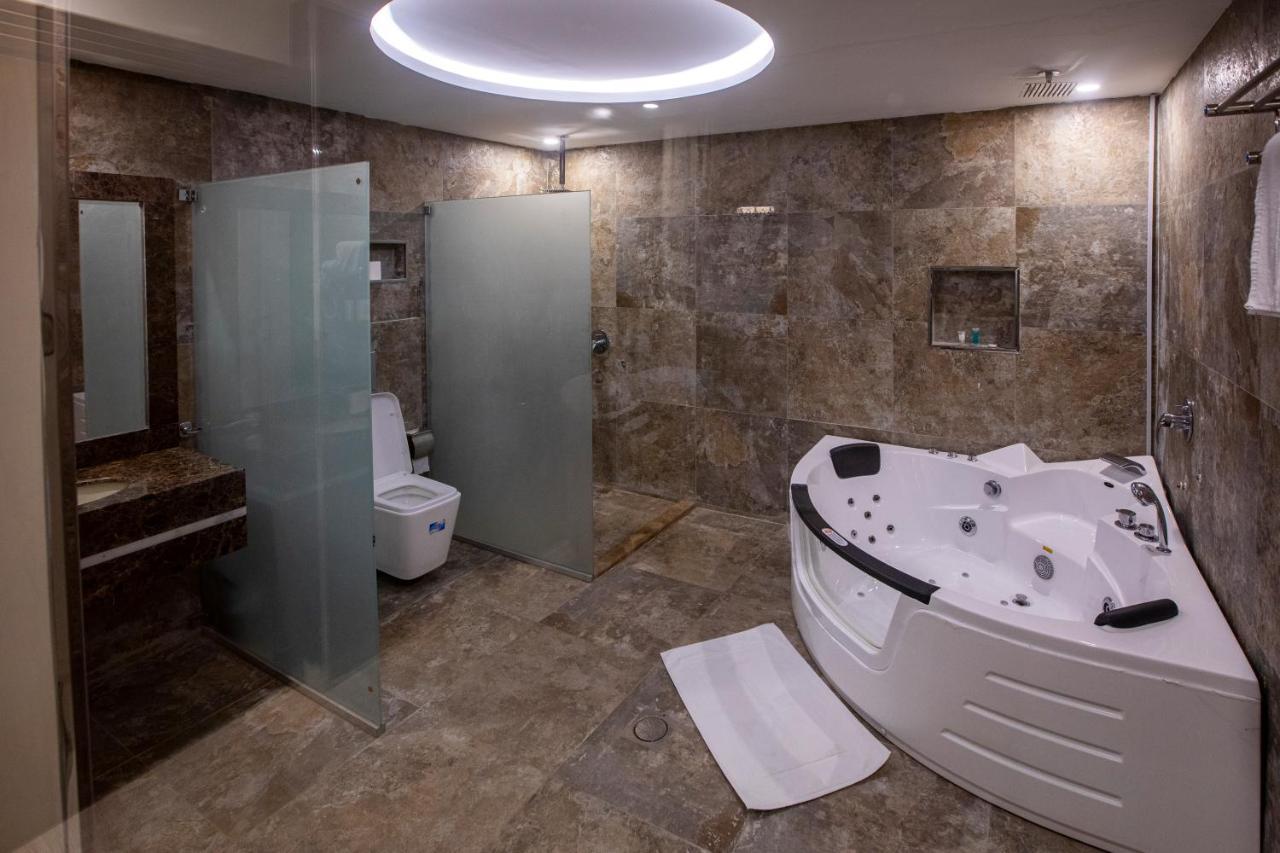 Olive Tree Hotel Tabuk Ngoại thất bức ảnh